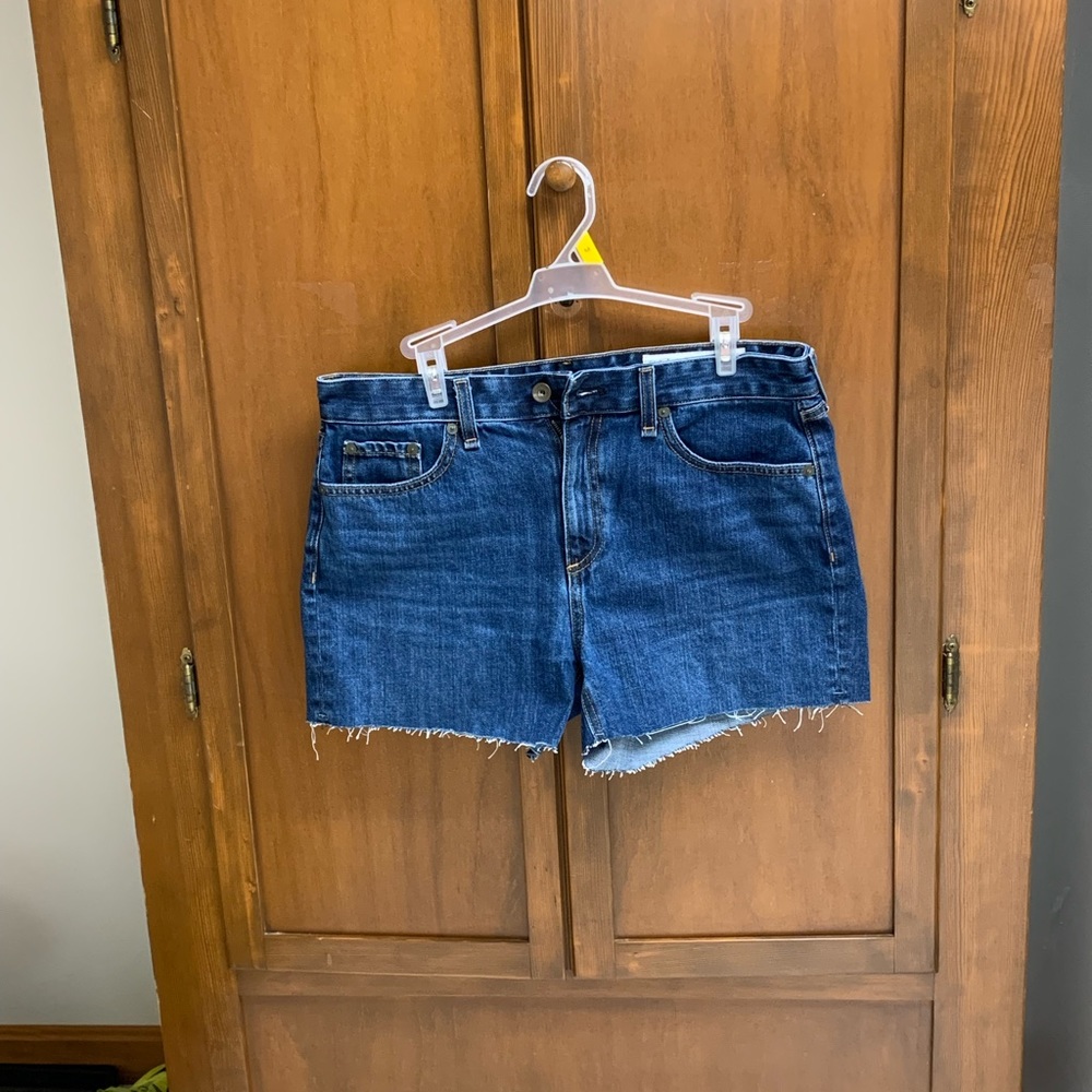 Rag & Bone cut off denim jean shorts size 28 3 in inseam 💯 cotton